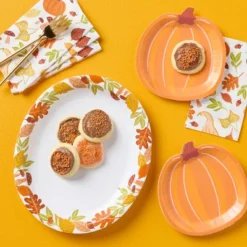 20ct Thanksgiving Harvest Pattern Guest Paper Towel Napkin - Spritz™