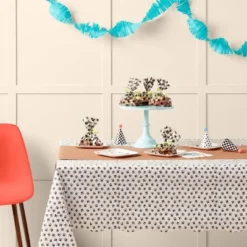 Paw Print Table Cover White - Spritz™