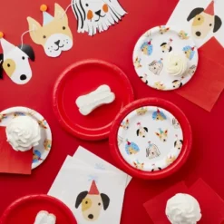 20ct 8.5" Disposable Dinner Plates Red - Spritz™